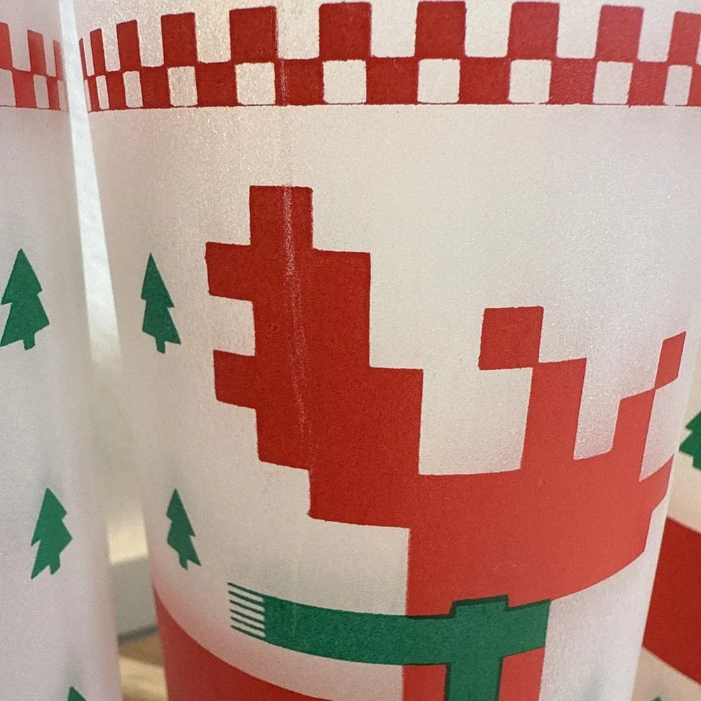 4 VTG Frosted 1984 CHD Cross Stitch Pixelated Deer XMAS Trees 12 oz Tumbler/Cups